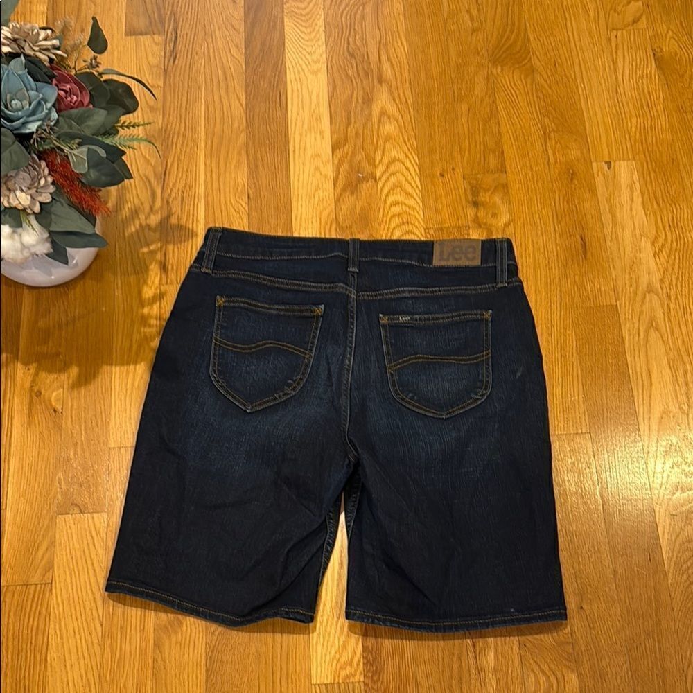 Lee Dark Regular Fit Bermuda Mid Rise Denim Shorts - 12 - Great Condition